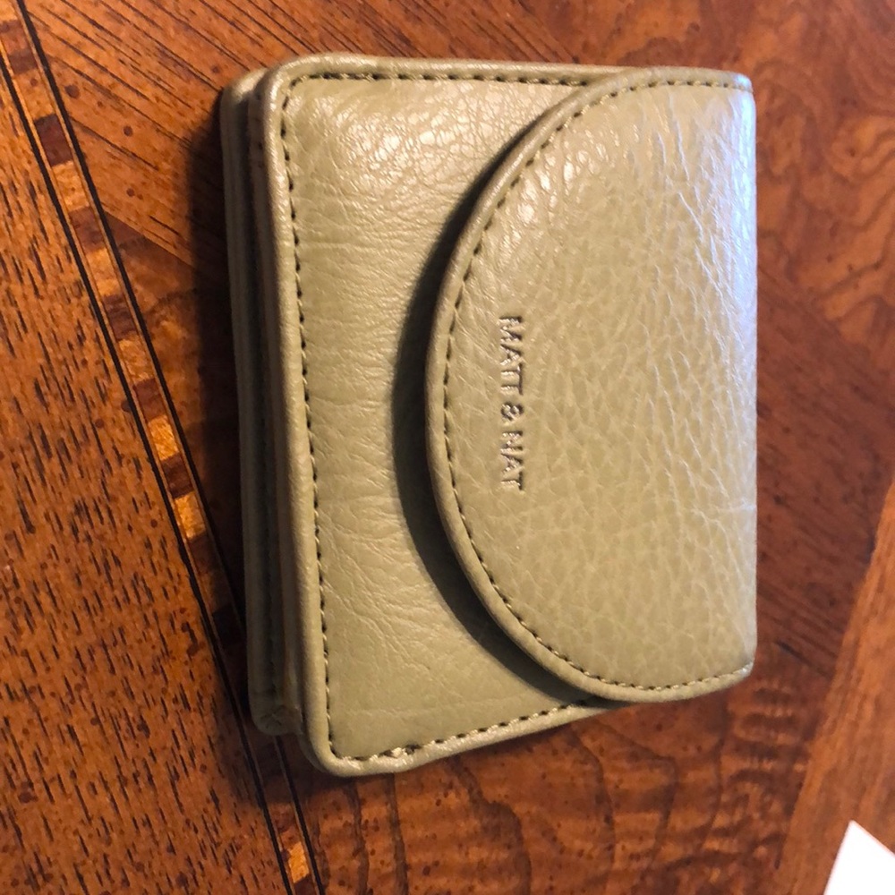 Moving sale! MUST Go!! Matt & Nat Farre wallet